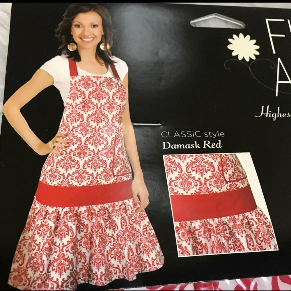 Classic style flirty apron